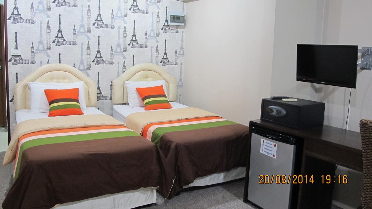 Banglumpoo Place Guest house Bangkok